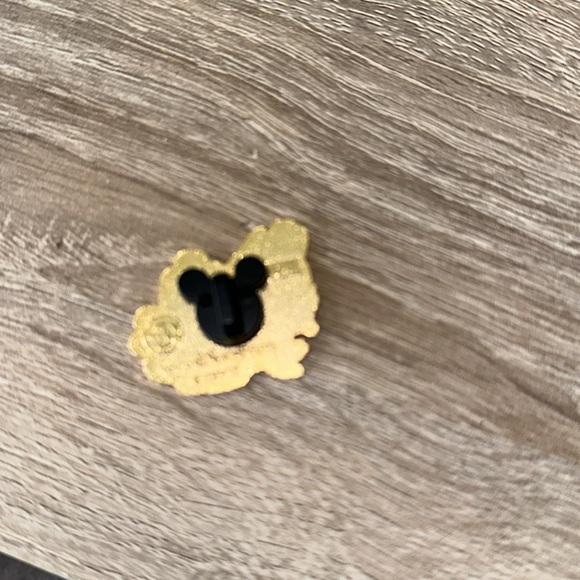 Tokyo Disney Sea Design Chip (Chip and Dale) Pin Badge Magic Lamp Limited (N) - Picture 4 of 4